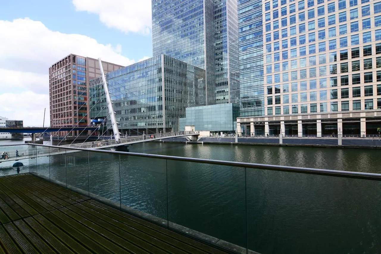 Canary Wharf - Corporate River View Apartments Londra 0*,