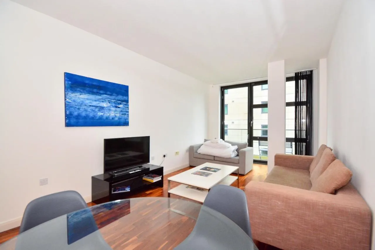 Canary Wharf - Corporate River View Apartments Londra